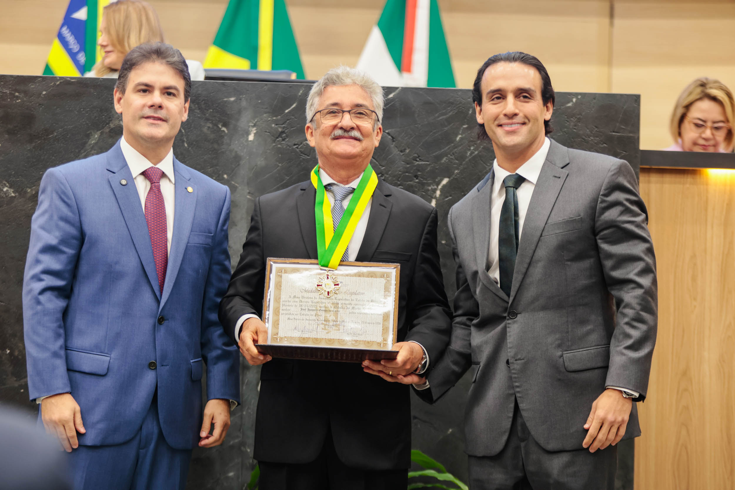 ENTREGA MEDALHA MÉRITO LEGISLATIVO (92).jpg