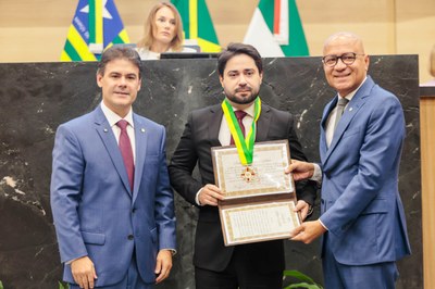 ENTREGA MEDALHA MÉRITO LEGISLATIVO (96).jpg