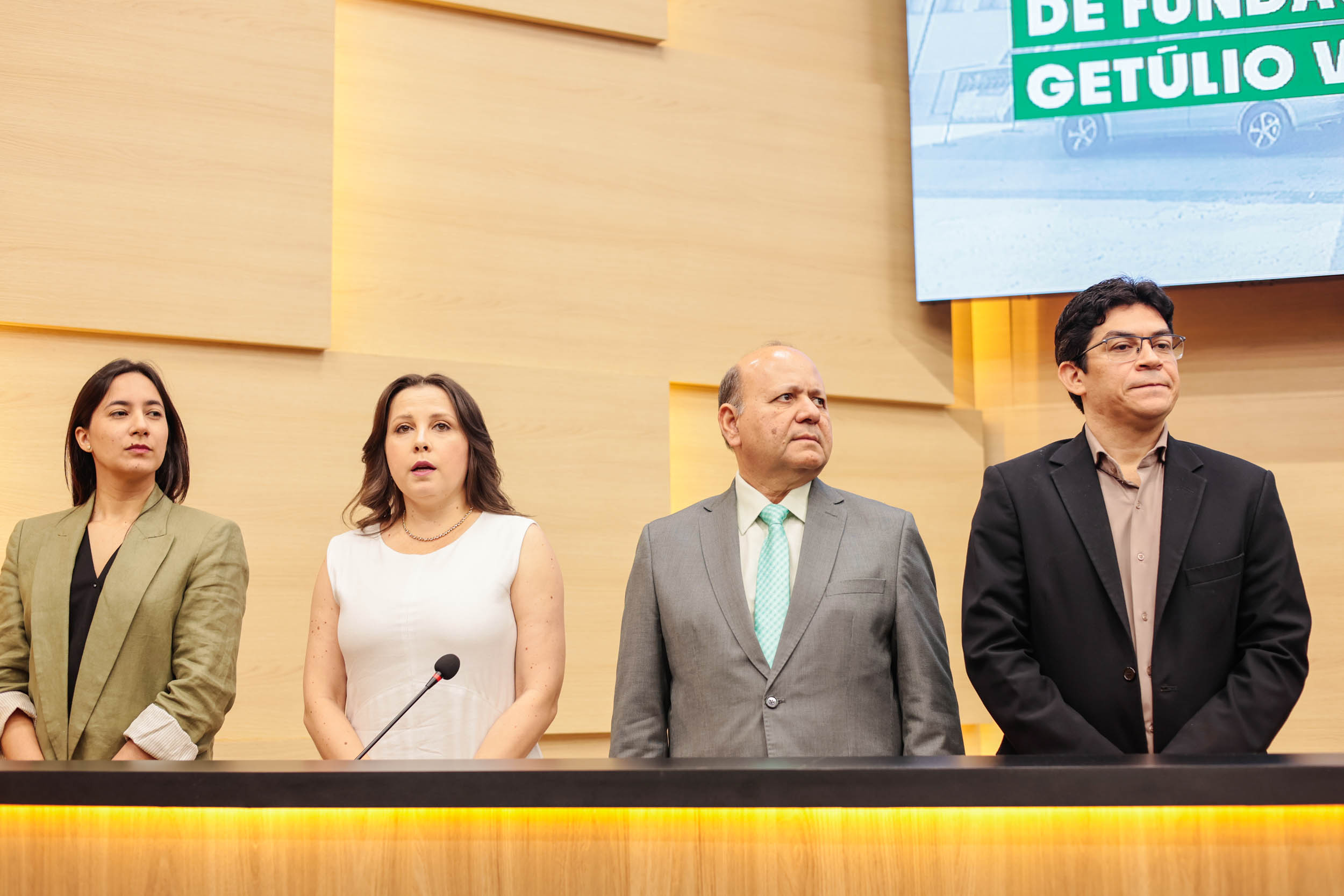 SESSÃO SOLENE EM HOMENAGEM AOS 85 ANOS DO HGV (6).jpg