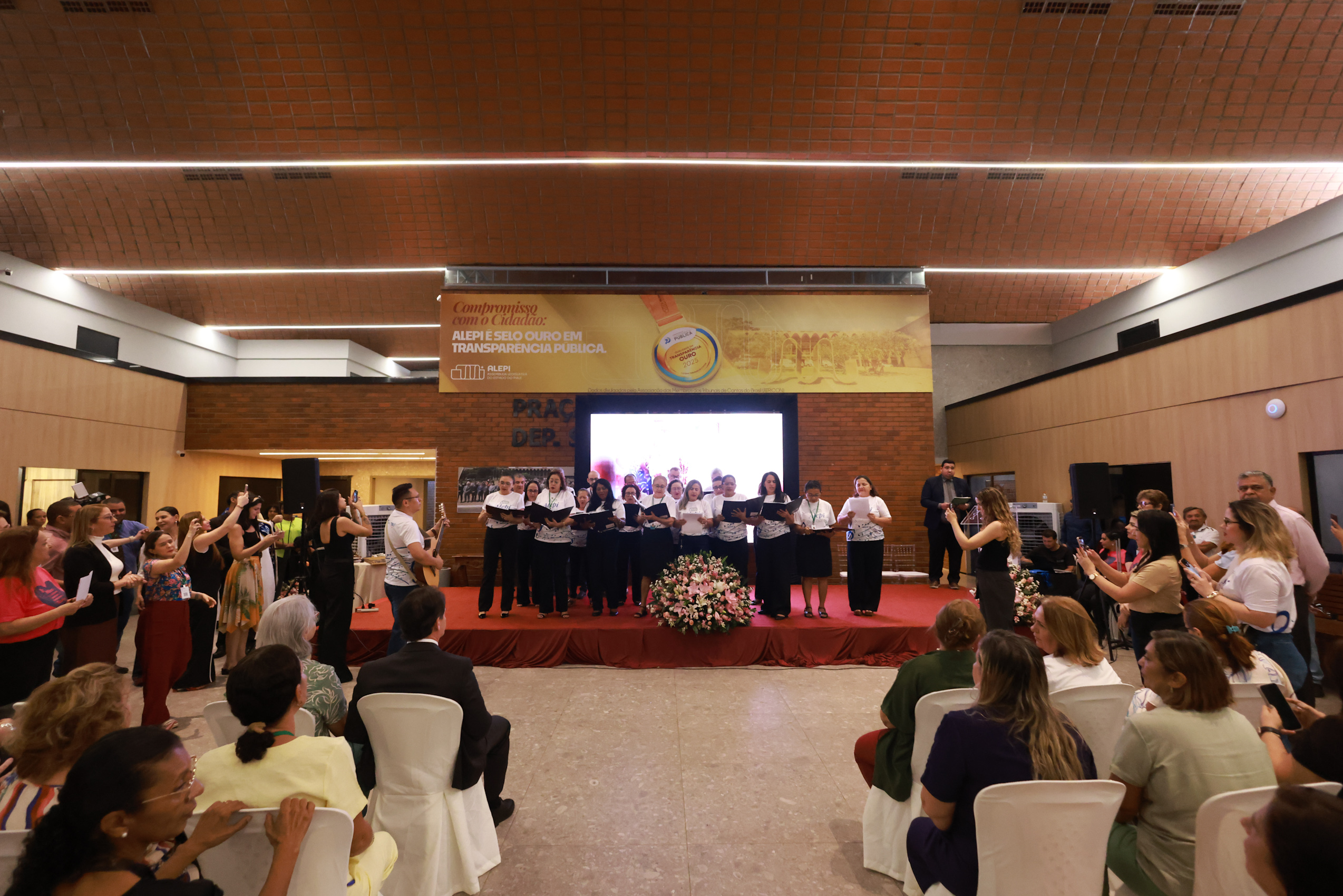 COMEMORAÇÃO DO DIA DAS MÃES - FOTOS REGIS FALCÃO ASCOM ALEPI (20).jpg