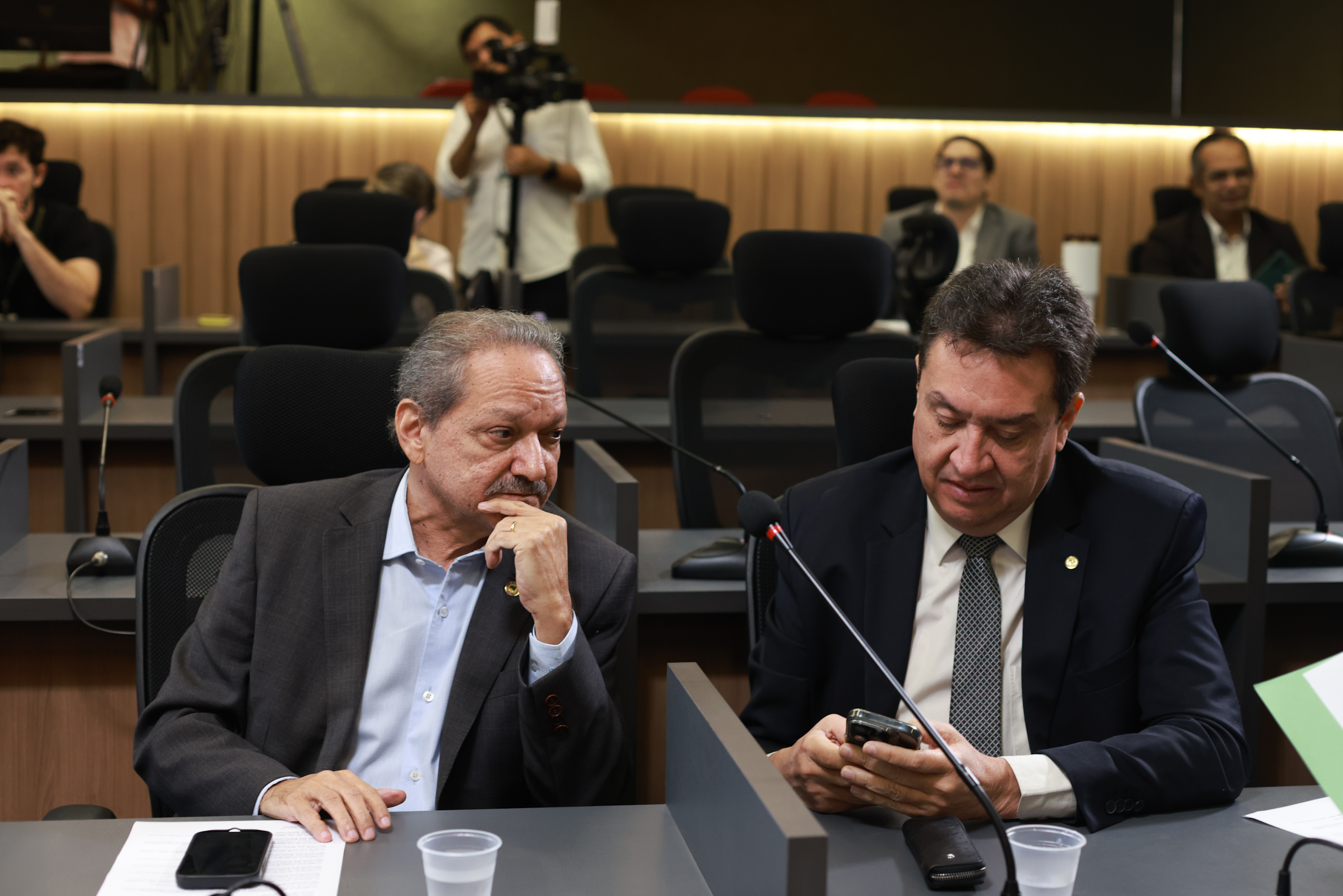 REUNIÕES DE COMISSÕES O- FOTOS REGIS FALCÃO ASCOM ALEPI (1).jpg