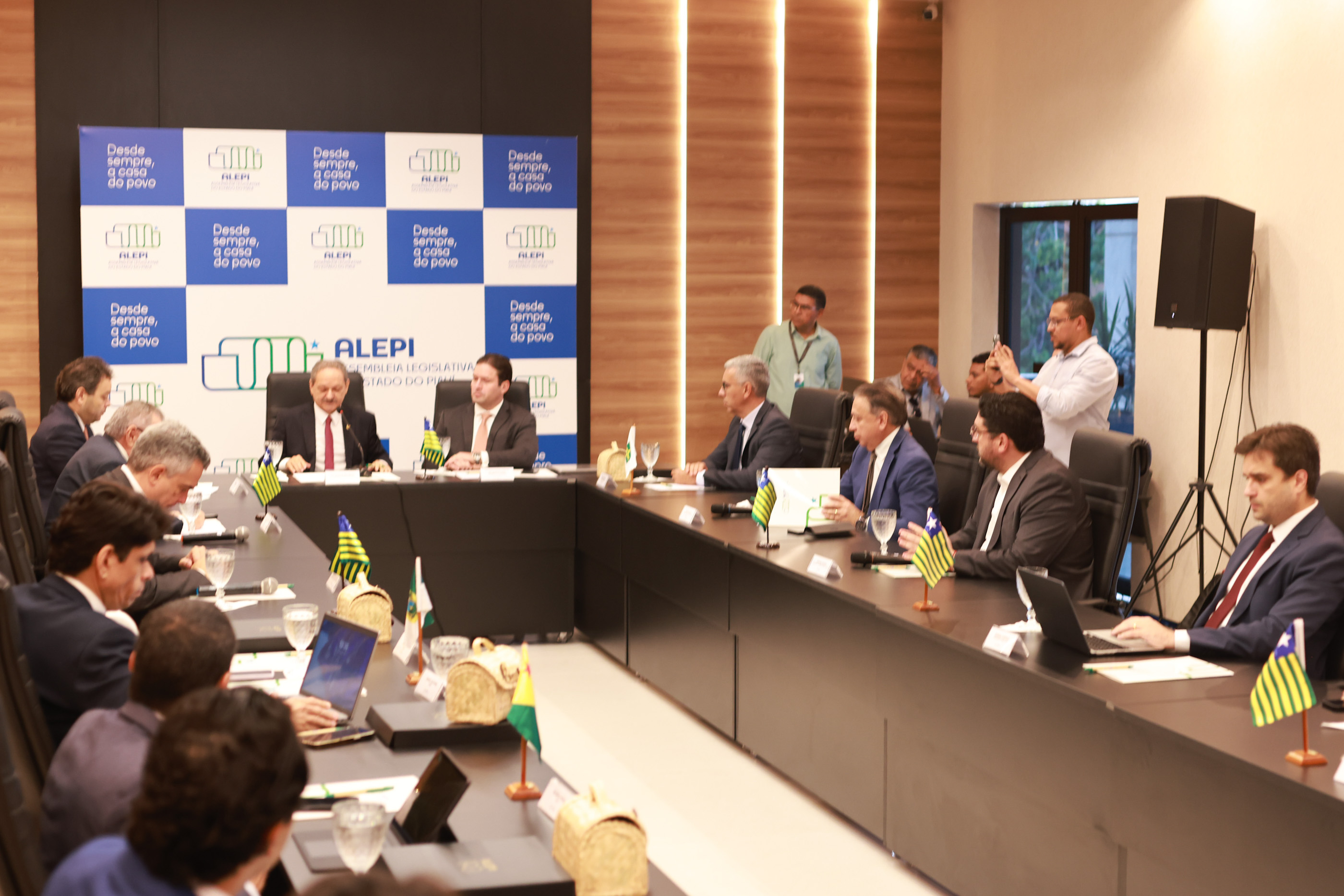 REUNIAO DO COLEGIADO DE DIRETORES FINANCEIROS E ORÇAMENTARIOS (21) (1).jpg