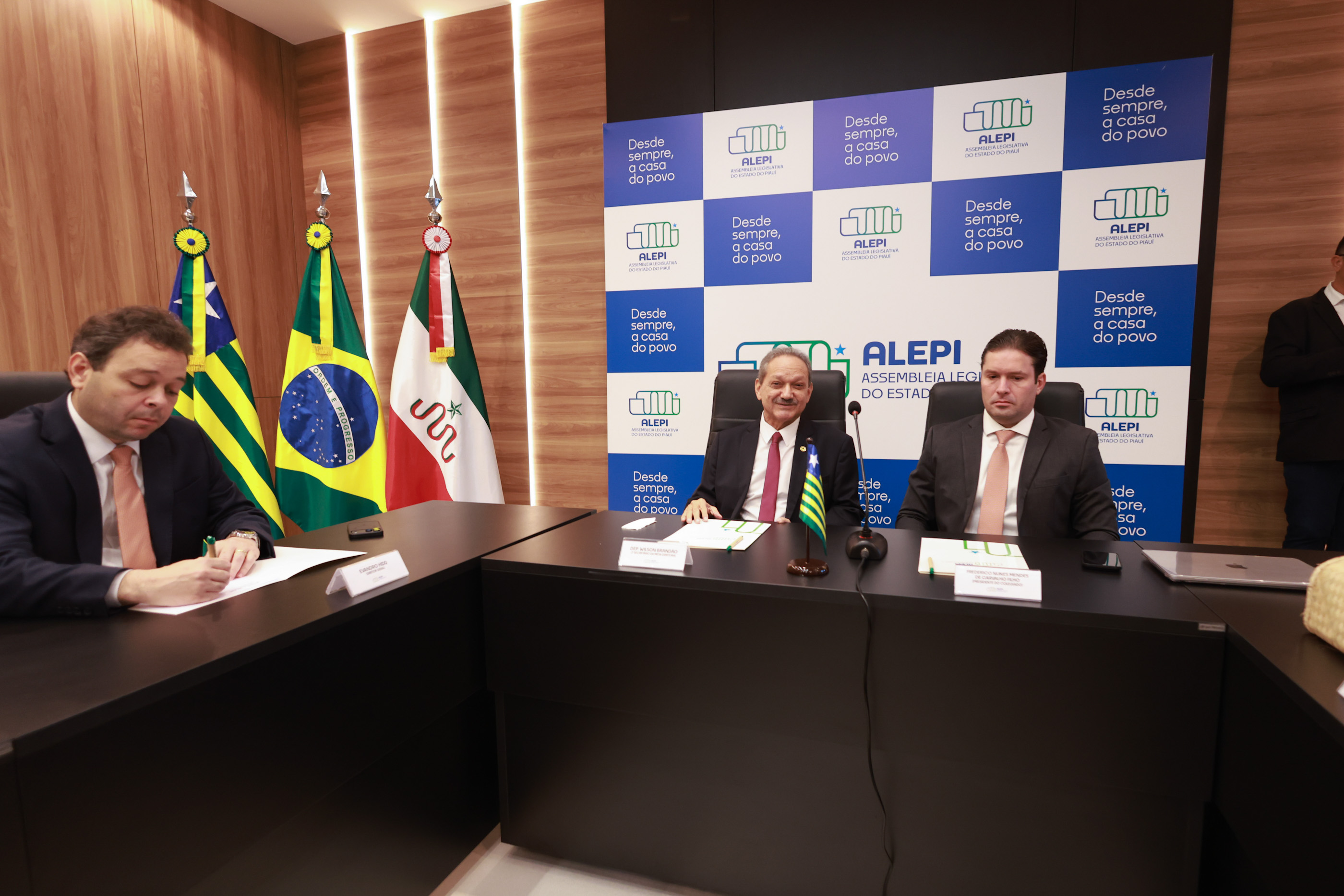 REUNIAO DO COLEGIADO DE DIRETORES FINANCEIROS E ORÇAMENTARIOS (37) (1).jpg