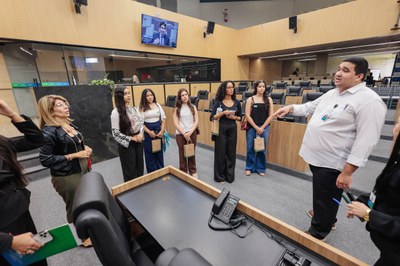 VISITA ESTUDANTES DE DIREITO UEMA (6).jpg