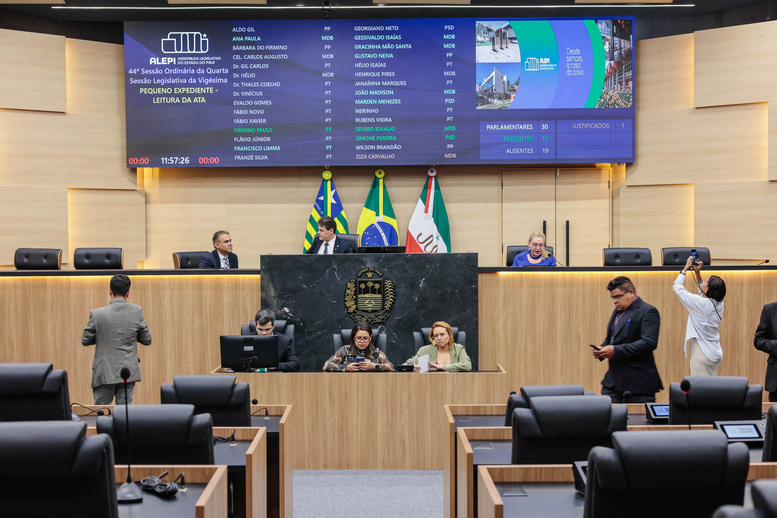 SESSÃO PLENÁRIA 21.05 (1).jpg