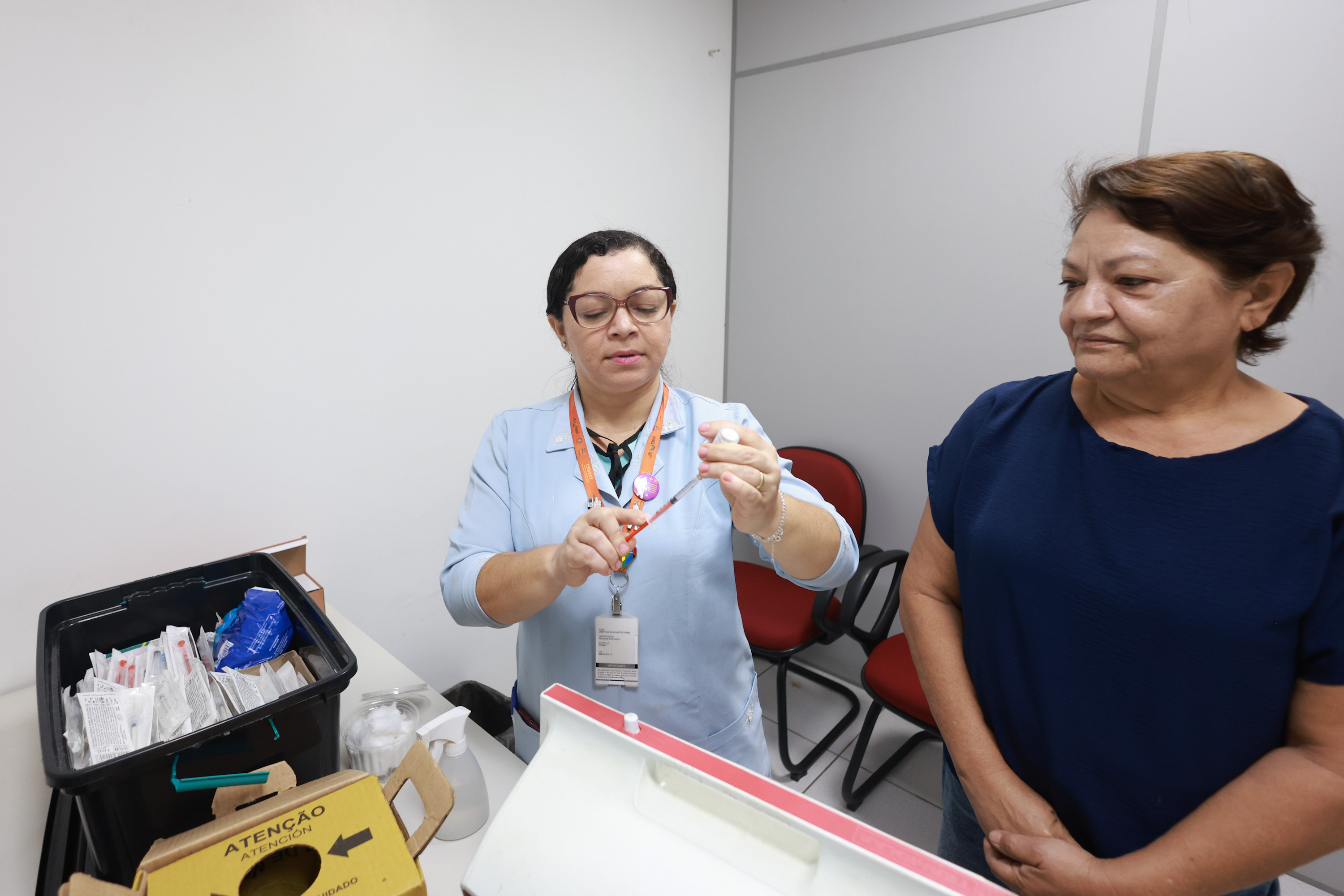  VACINAÇÃO CONTRA FEBRE AMARELA HEPATITE B ANTITETANICA E TRIPLICE - FOTOS REGIS FALCAO ASCOM ALEPI (1).jpg