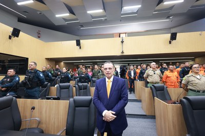  SESSÃO SOLENE EM HOMENAGEM AO GRUPO RESPONSAVEL PELO UFP -  FOTOS REGIS FALCAO ASCOM ALEPI (1).jpg