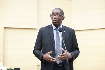  SESSÃO SOLENE EM HOMENAGEM AO GRUPO RESPONSAVEL PELO UFP -  FOTOS REGIS FALCAO ASCOM ALEPI (17).jpg