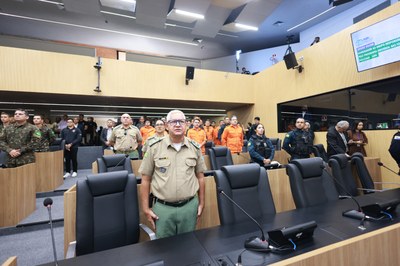  SESSÃO SOLENE EM HOMENAGEM AO GRUPO RESPONSAVEL PELO UFP -  FOTOS REGIS FALCAO ASCOM ALEPI (2).jpg
