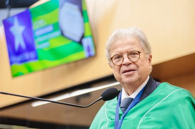 SESSÃO SOLENE TÍTULO DE CIDADANIA AO DR FERNANDO ANTÔNIO LUCCHESE - FOTOS THIAGO AMARAL ALEPI (19).jpg