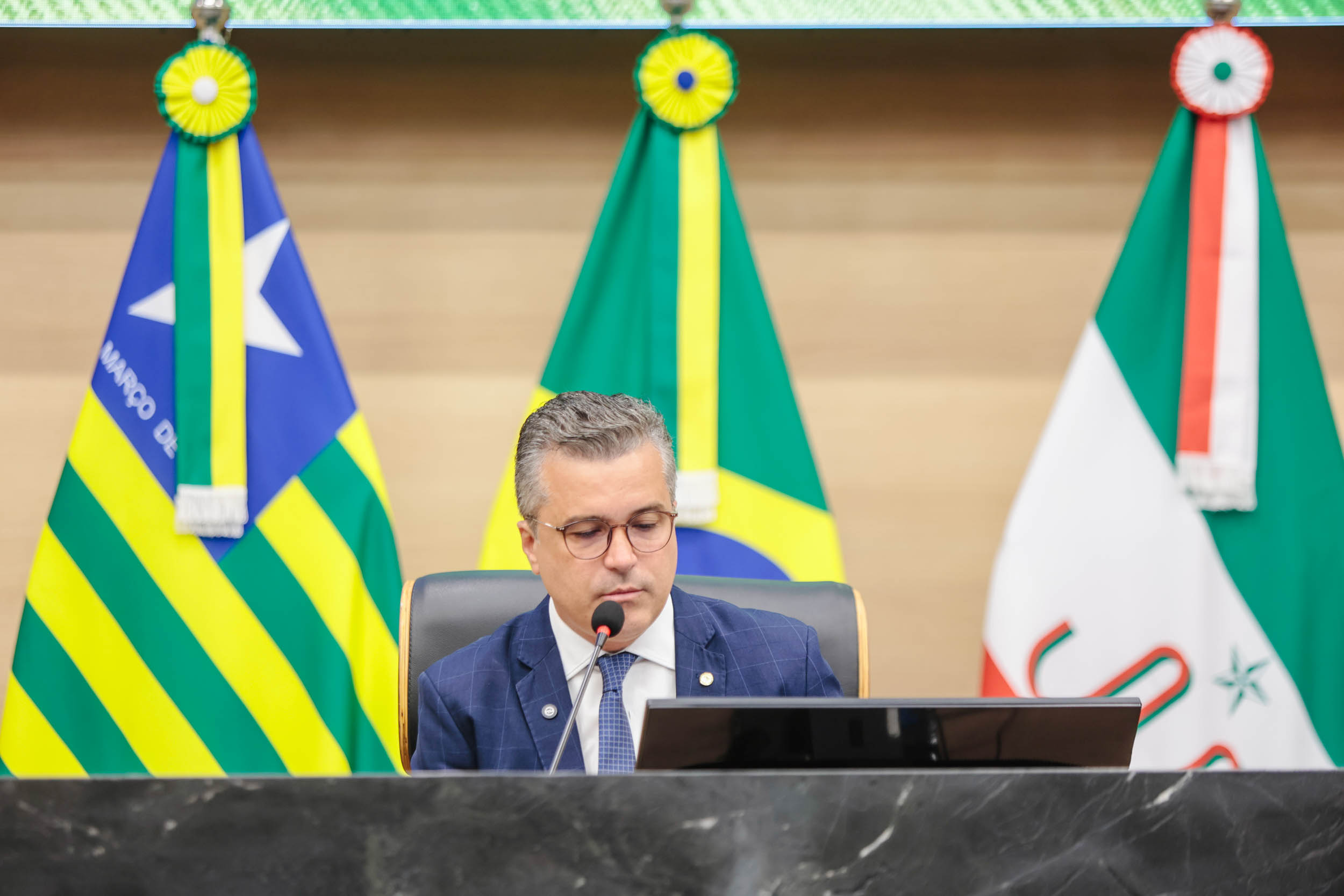 SESSÃO SOLENE TÍTULO DE CIDADANIA AO DR FERNANDO ANTÔNIO LUCCHESE - FOTOS THIAGO AMARAL ALEPI (6).jpg