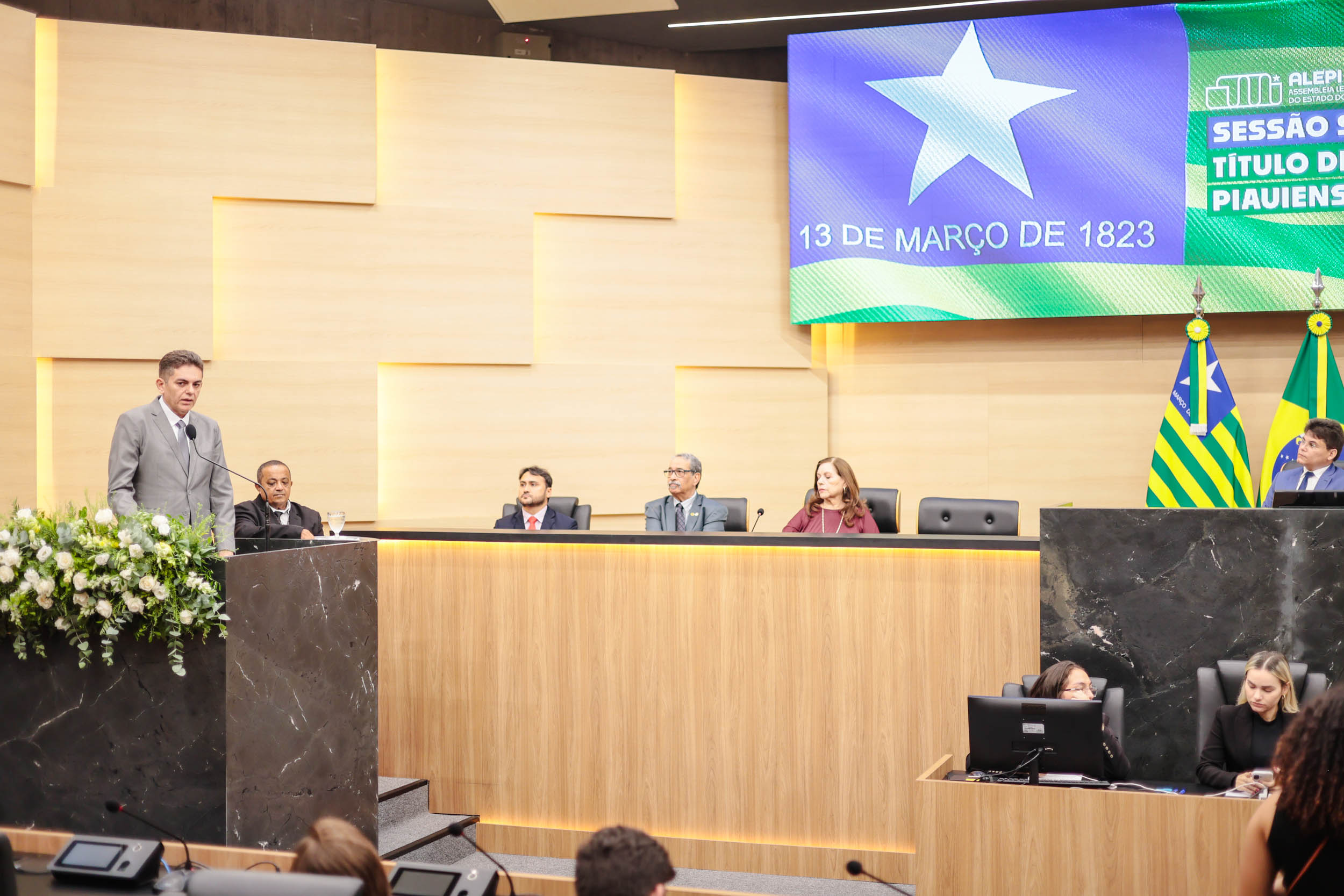 TÍTULO DE CIDADANIA AO SR EDSON CAVALCANTI - FOTOS THIAGO AMARAL ASCOM ALEPI (9).jpg