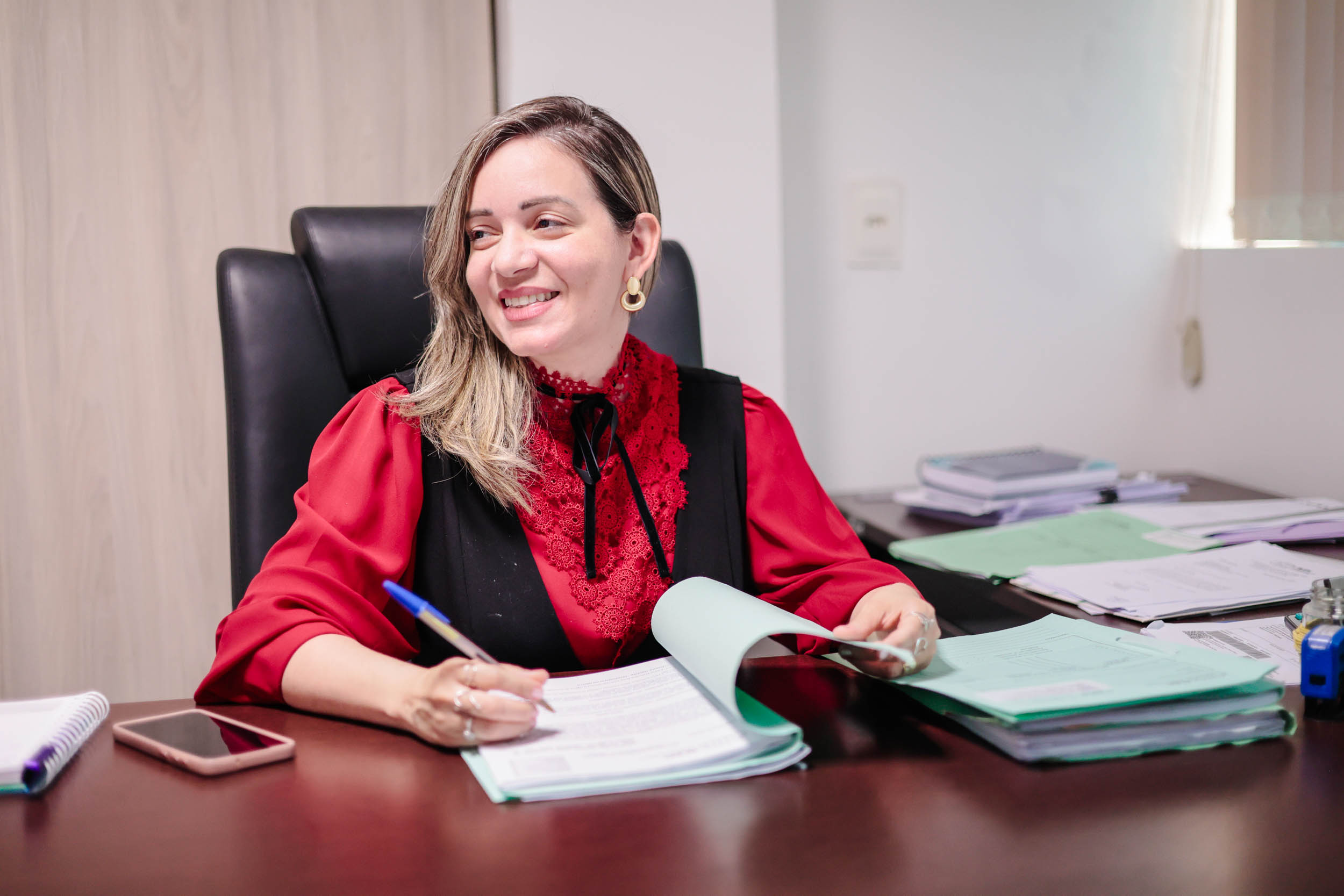 ROSA CAMILA OUVIDORA DA ALEPI (1).jpg