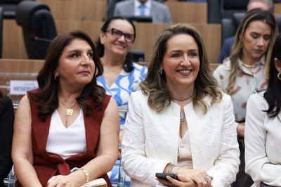  SESSÃO SOLENE EM HOMENAGEM AO DIA INTERNACIONAL DA MULHER E ENTREGA DA MEDALHA FRANCISCA TRINDADE FOTOS REGIS FALCÃO ASCOM ALEPI (2).jpg