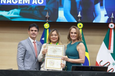  SESSÃO SOLENE EM HOMENAGEM AO DIA INTERNACIONAL DA MULHER E ENTREGA DA MEDALHA FRANCISCA TRINDADE FOTOS REGIS FALCÃO ASCOM ALEPI (23).jpg