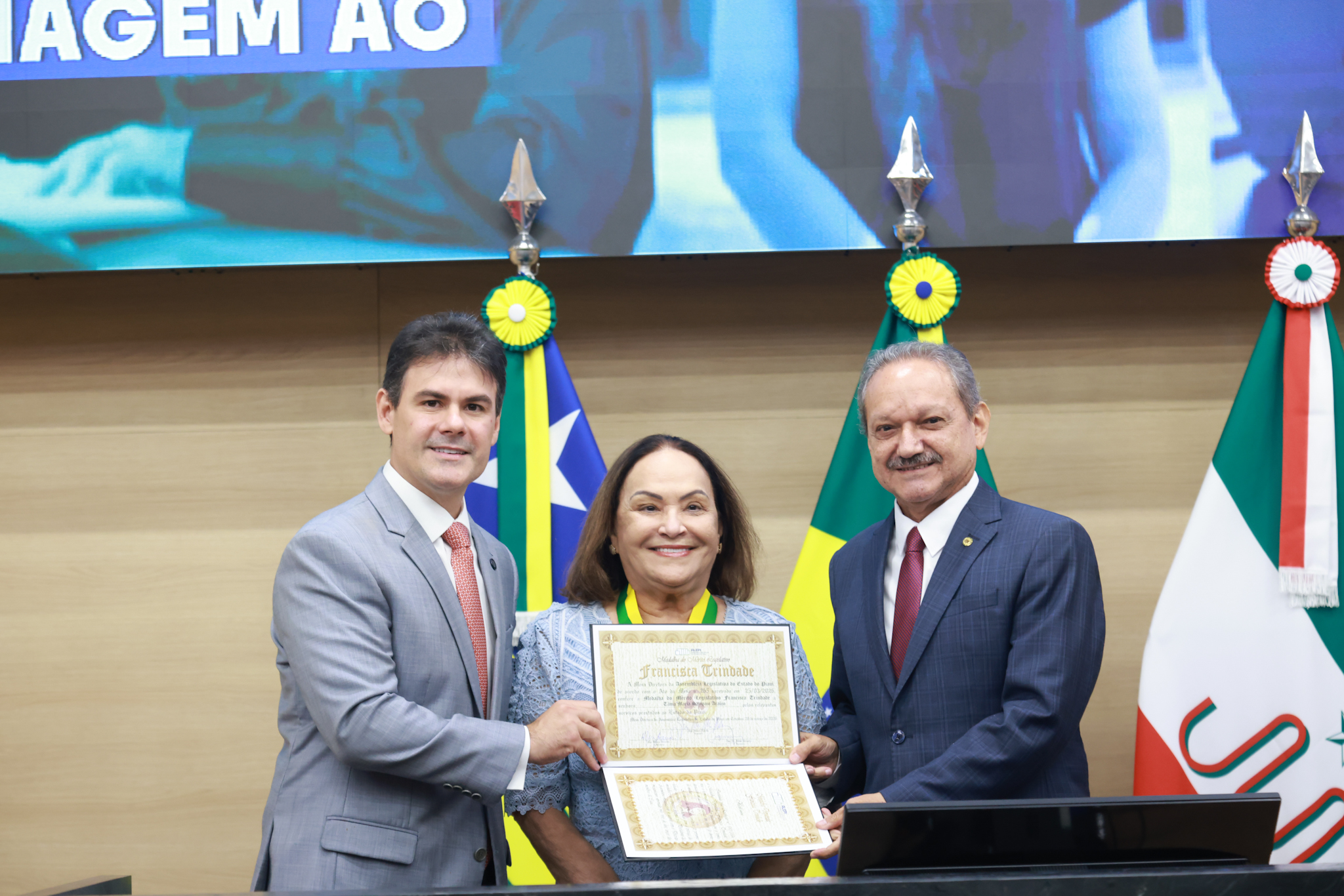  SESSÃO SOLENE EM HOMENAGEM AO DIA INTERNACIONAL DA MULHER E ENTREGA DA MEDALHA FRANCISCA TRINDADE FOTOS REGIS FALCÃO ASCOM ALEPI (44).jpg
