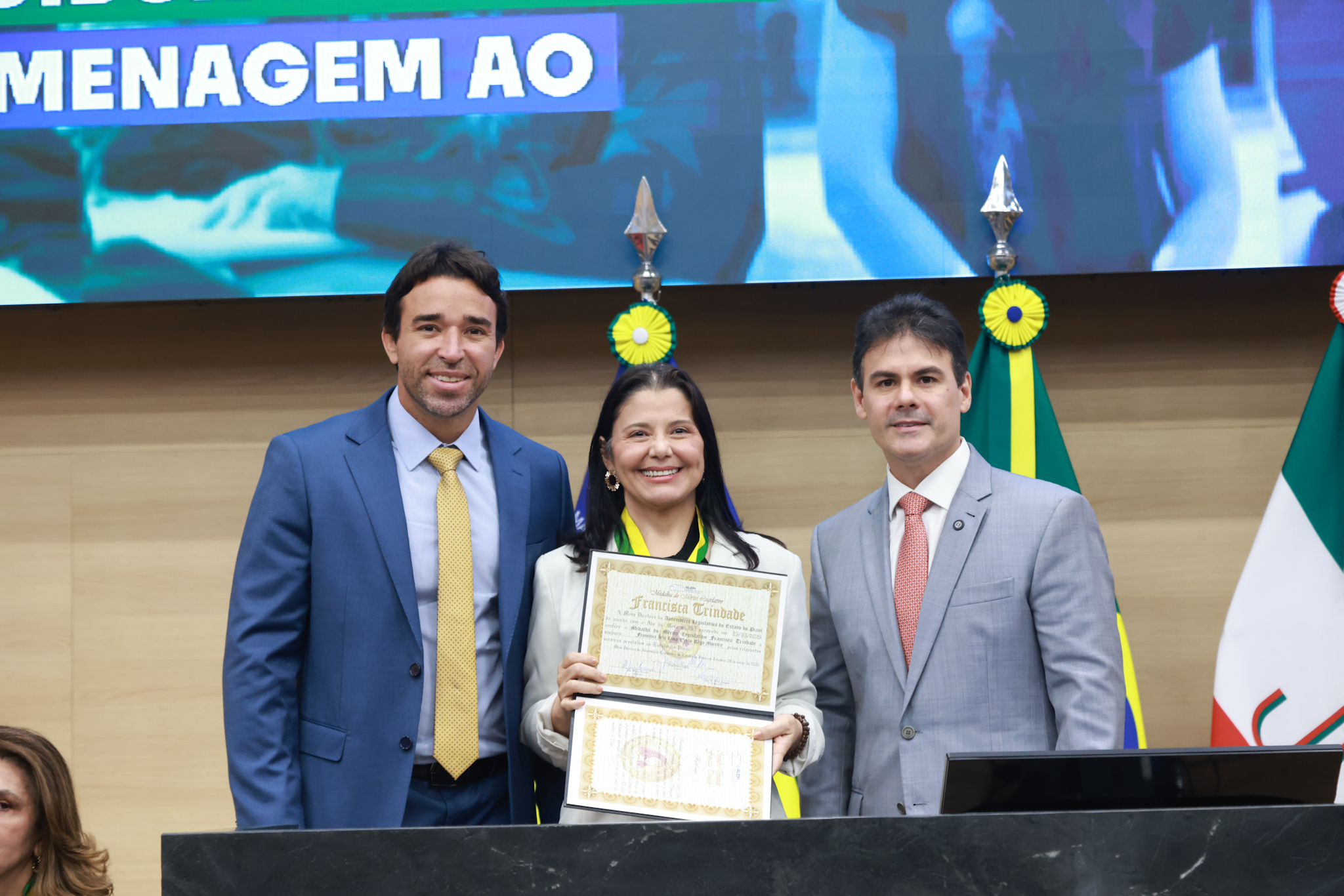  SESSÃO SOLENE EM HOMENAGEM AO DIA INTERNACIONAL DA MULHER E ENTREGA DA MEDALHA FRANCISCA TRINDADE FOTOS REGIS FALCÃO ASCOM ALEPI (48).jpg