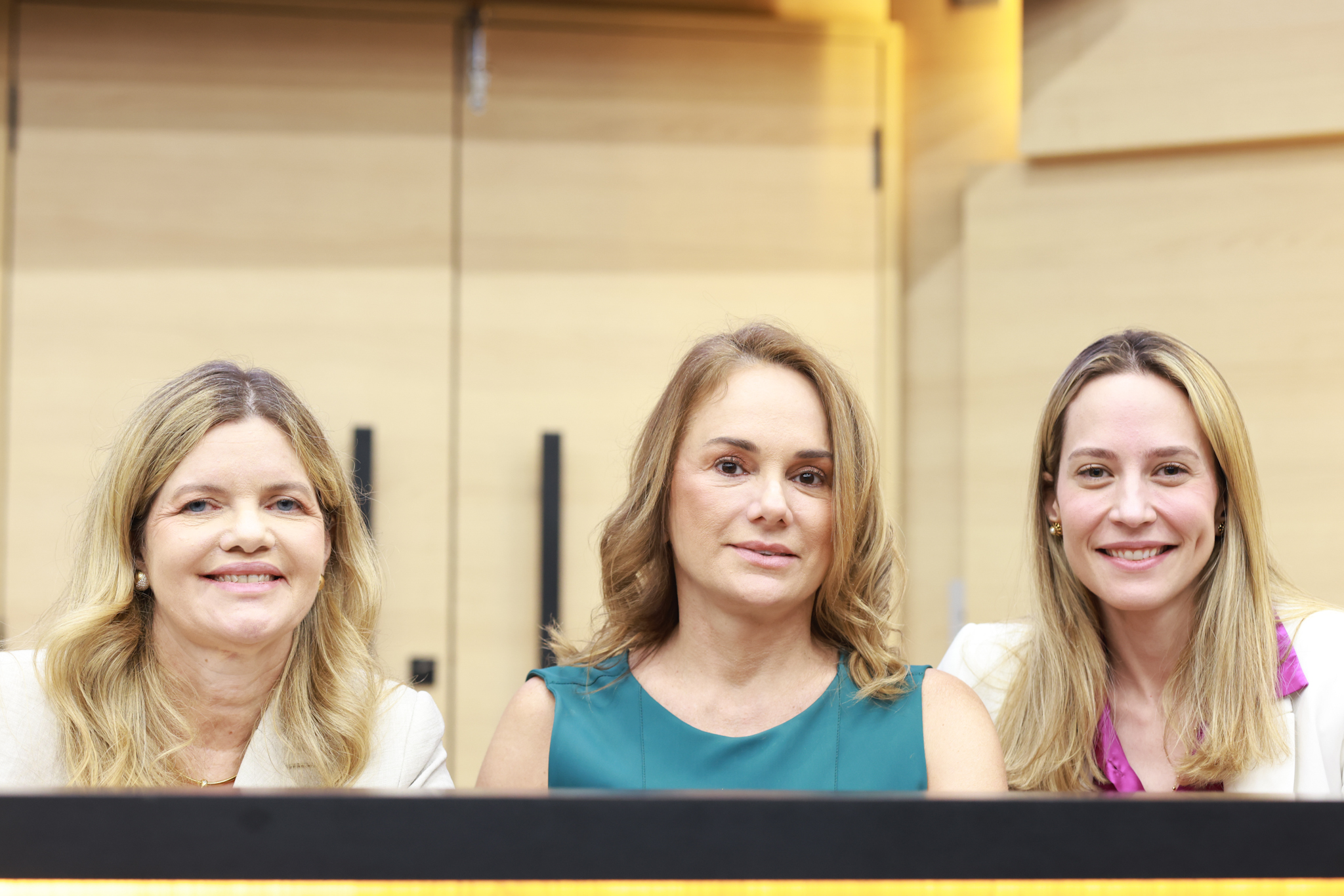  SESSÃO SOLENE EM HOMENAGEM AO DIA INTERNACIONAL DA MULHER E ENTREGA DA MEDALHA FRANCISCA TRINDADE FOTOS REGIS FALCÃO ASCOM ALEPI (63).jpg