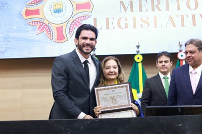 SESSÃO SOLENE MEDALHA DO MÉRITO LEGISLATIVO PARA MIN LIANA CHAIB - FOTOS REGIS FALCÃO ASCOM ALEPI (17).jpg