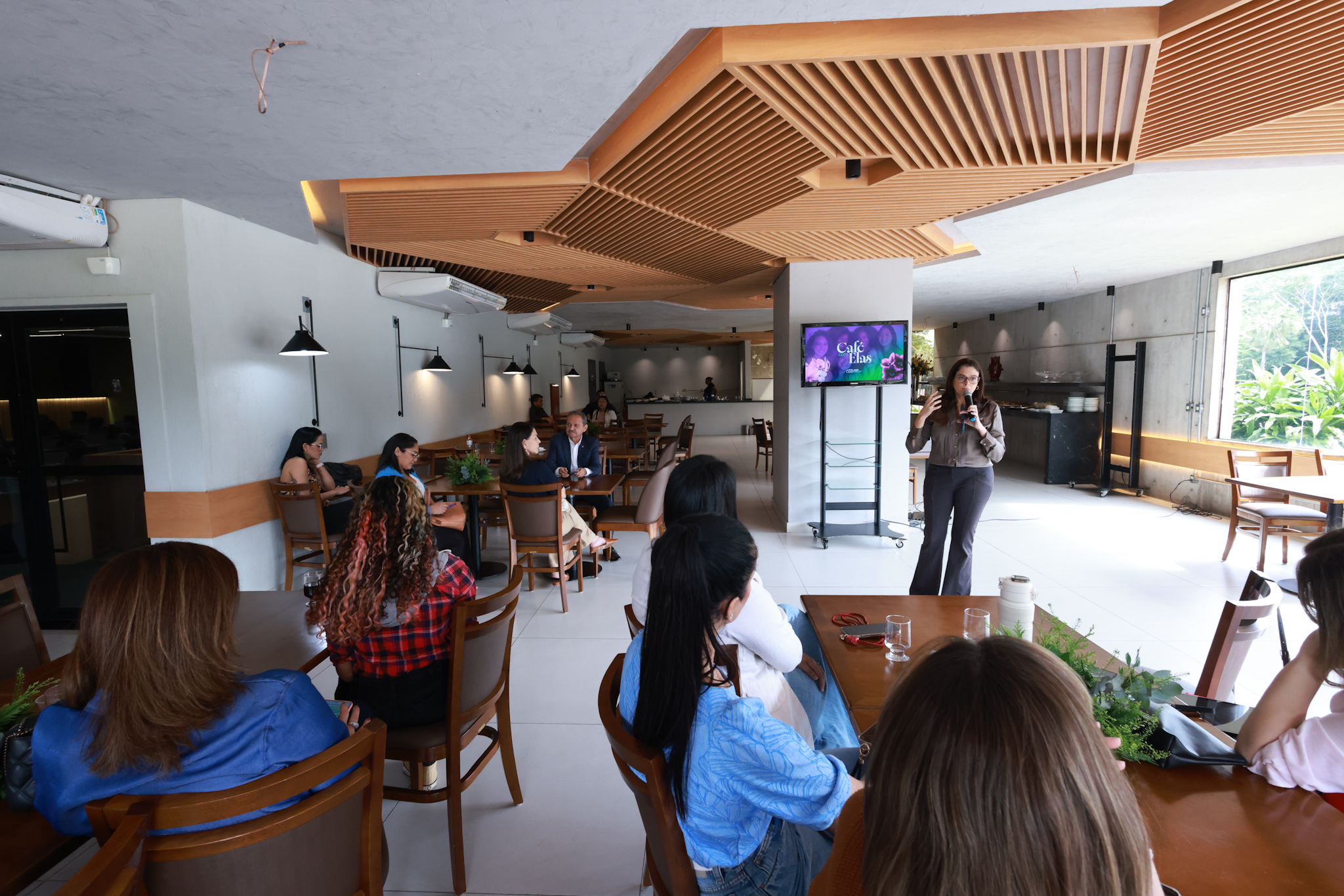 CAFÉ COM ELAS - FOTOS REGIS FALCÃO ASCOM ALEPI (1).jpg