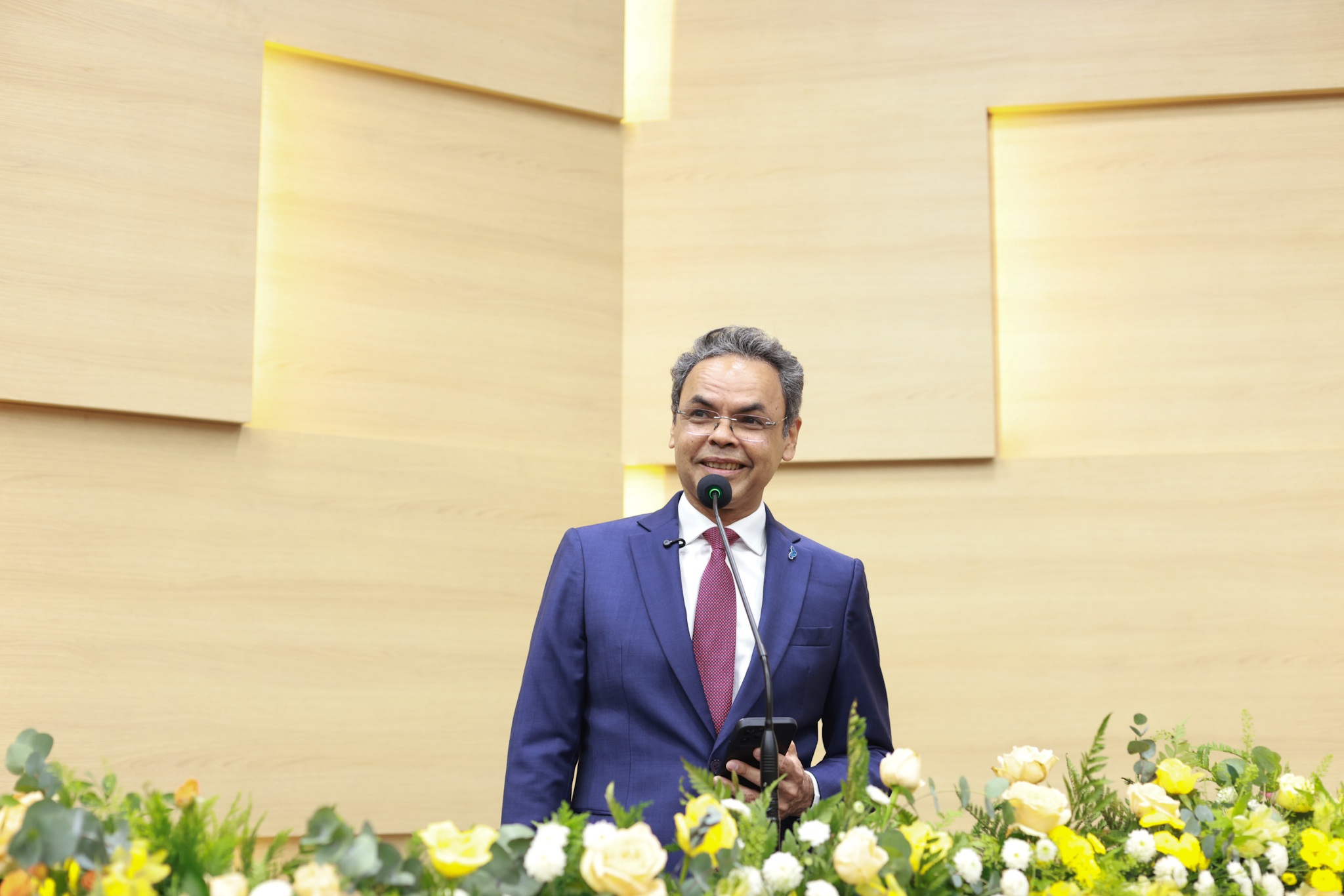 SESSÃO SOLENE TÍTULO DE CIDADANIA  À SRA DANIELE AMORIM AITA - FOTOS REGIS FALCÃO ASCOM ALEPI (11).jpg