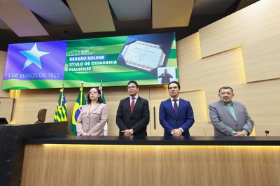 SESSÃO SOLENE TÍTULO DE CIDADANIA  À SRA DANIELE AMORIM AITA - FOTOS REGIS FALCÃO ASCOM ALEPI (2).jpg