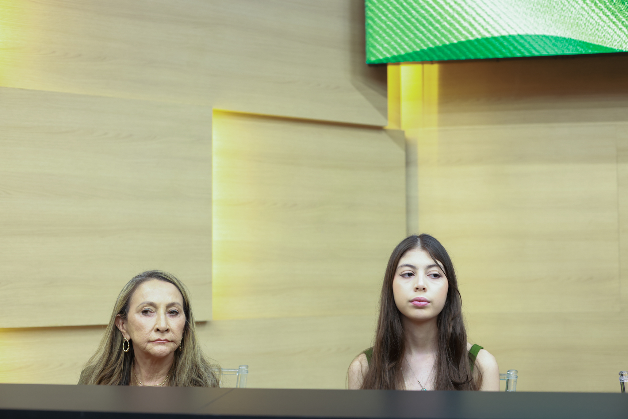 SESSÃO SOLENE TÍTULO DE CIDADANIA  À SRA DANIELE AMORIM AITA - FOTOS REGIS FALCÃO ASCOM ALEPI (7).jpg