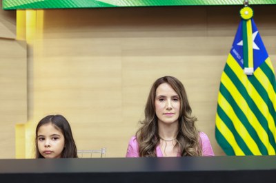 SESSÃO SOLENE TÍTULO DE CIDADANIA  À SRA DANIELE AMORIM AITA - FOTOS REGIS FALCÃO ASCOM ALEPI (8).jpg