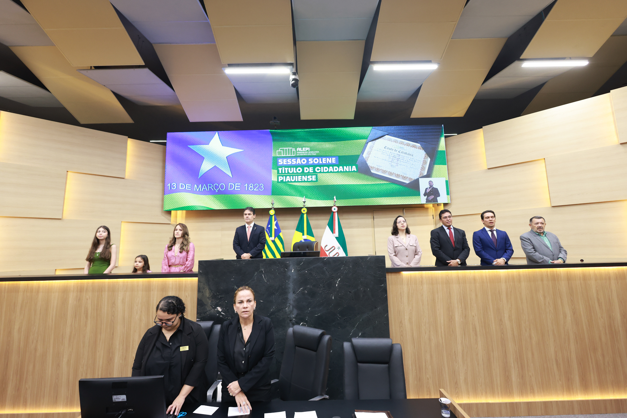 SESSÃO SOLENE TÍTULO DE CIDADANIA  À SRA DANIELE AMORIM AITA - FOTOS REGIS FALCÃO ASCOM ALEPI.jpg