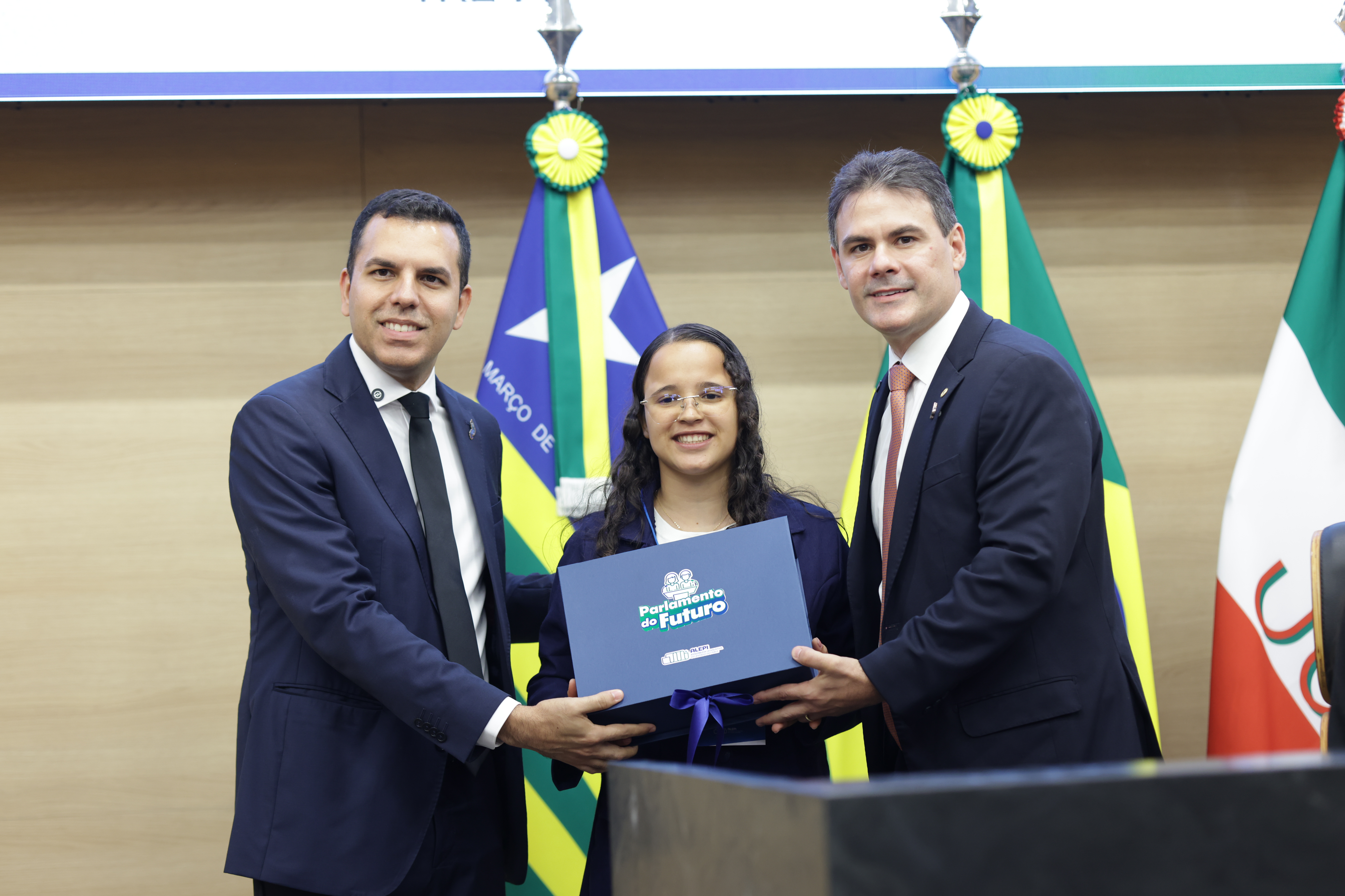 POSSE PARLAMENTO DO FUTURO - FOTOS REGIS FALCÃO ASCOM ALEPI  (17).jpg