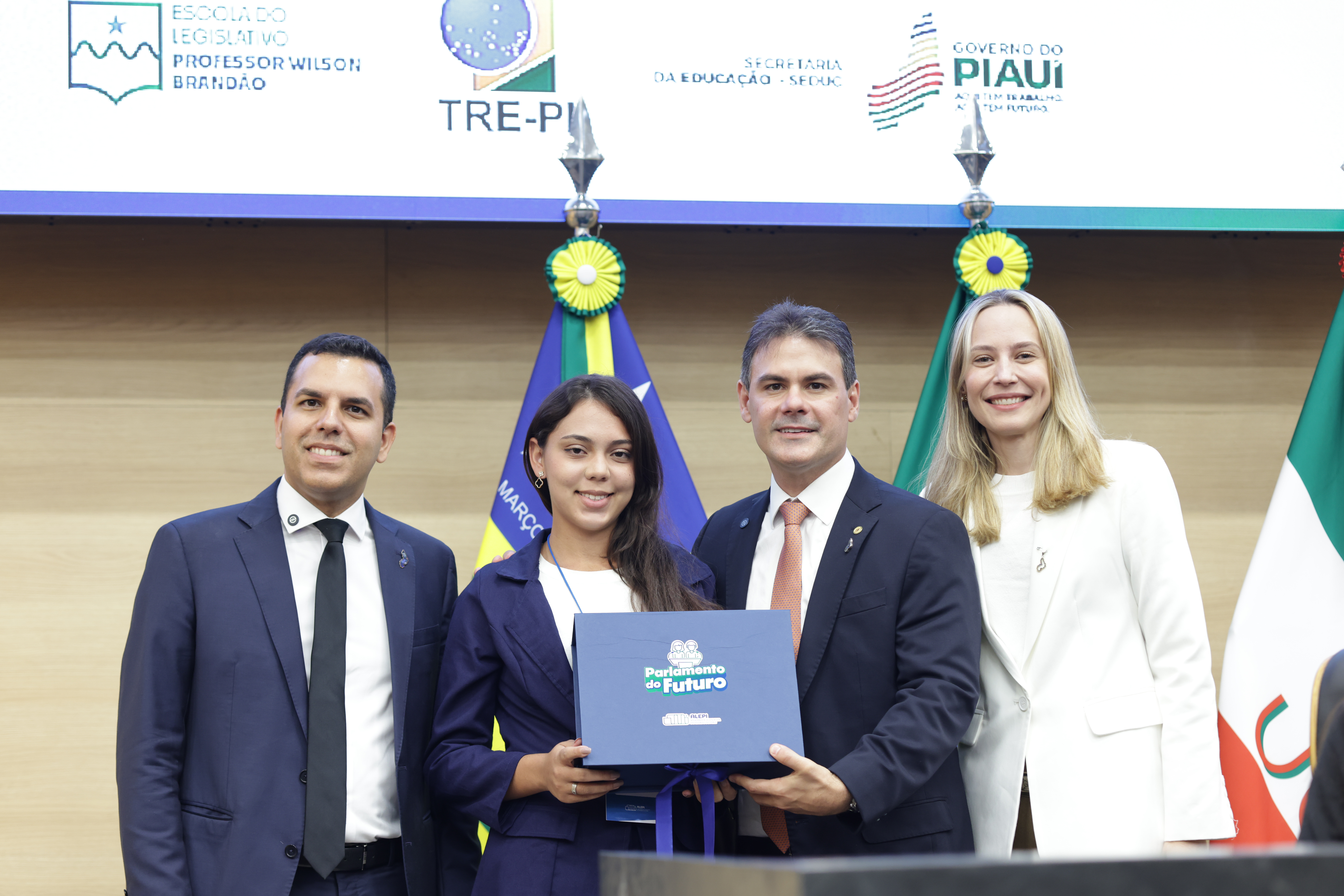 POSSE PARLAMENTO DO FUTURO - FOTOS REGIS FALCÃO ASCOM ALEPI  (19).jpg