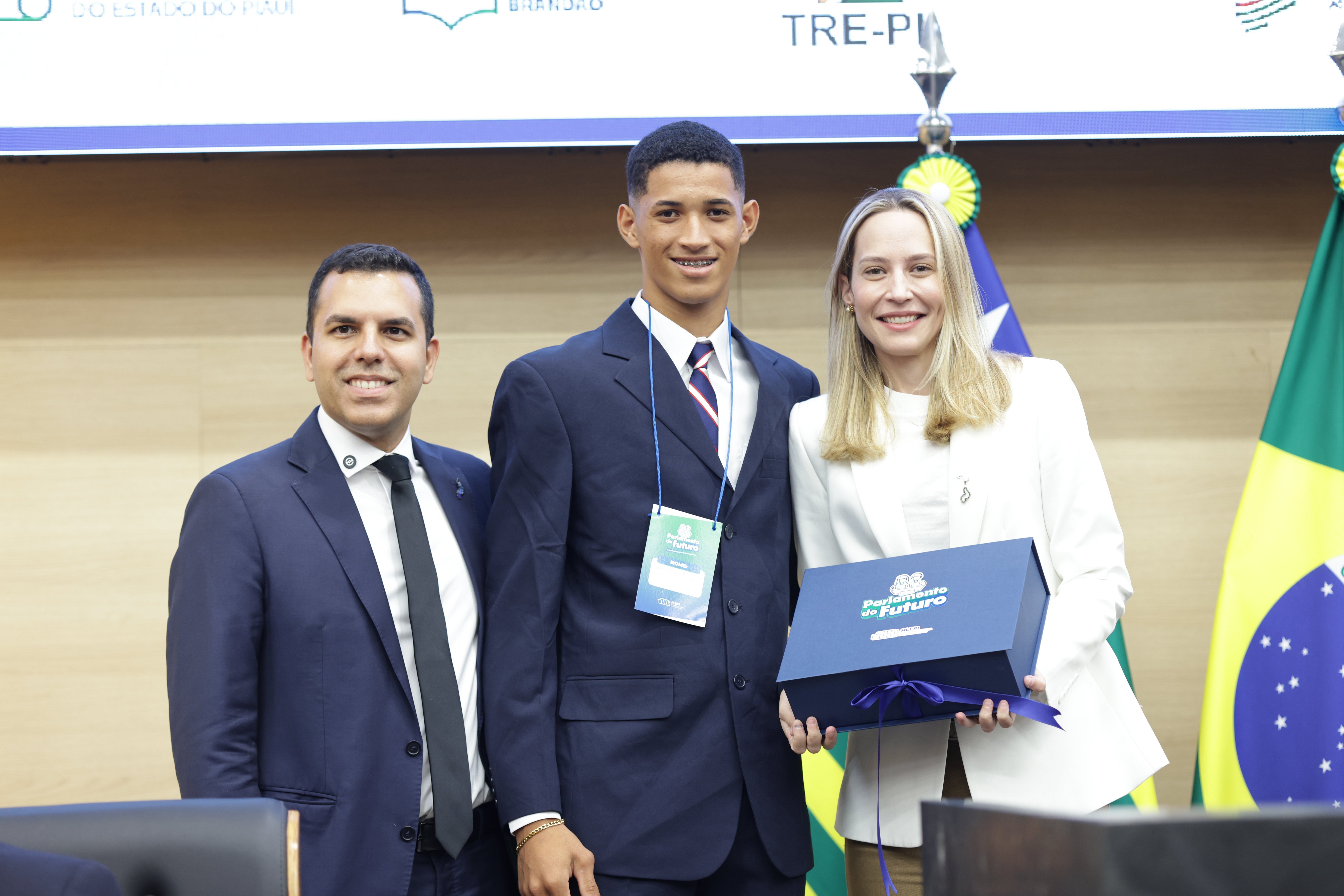 POSSE PARLAMENTO DO FUTURO - FOTOS REGIS FALCÃO ASCOM ALEPI  (23).jpg