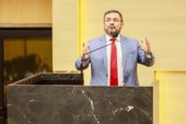 “O que a gestão municipal quer é dar mais dinheiro para o SETUT", critica Fábio Novo