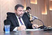 “Tem que romper com o Setut”, afirma Fábio Novo