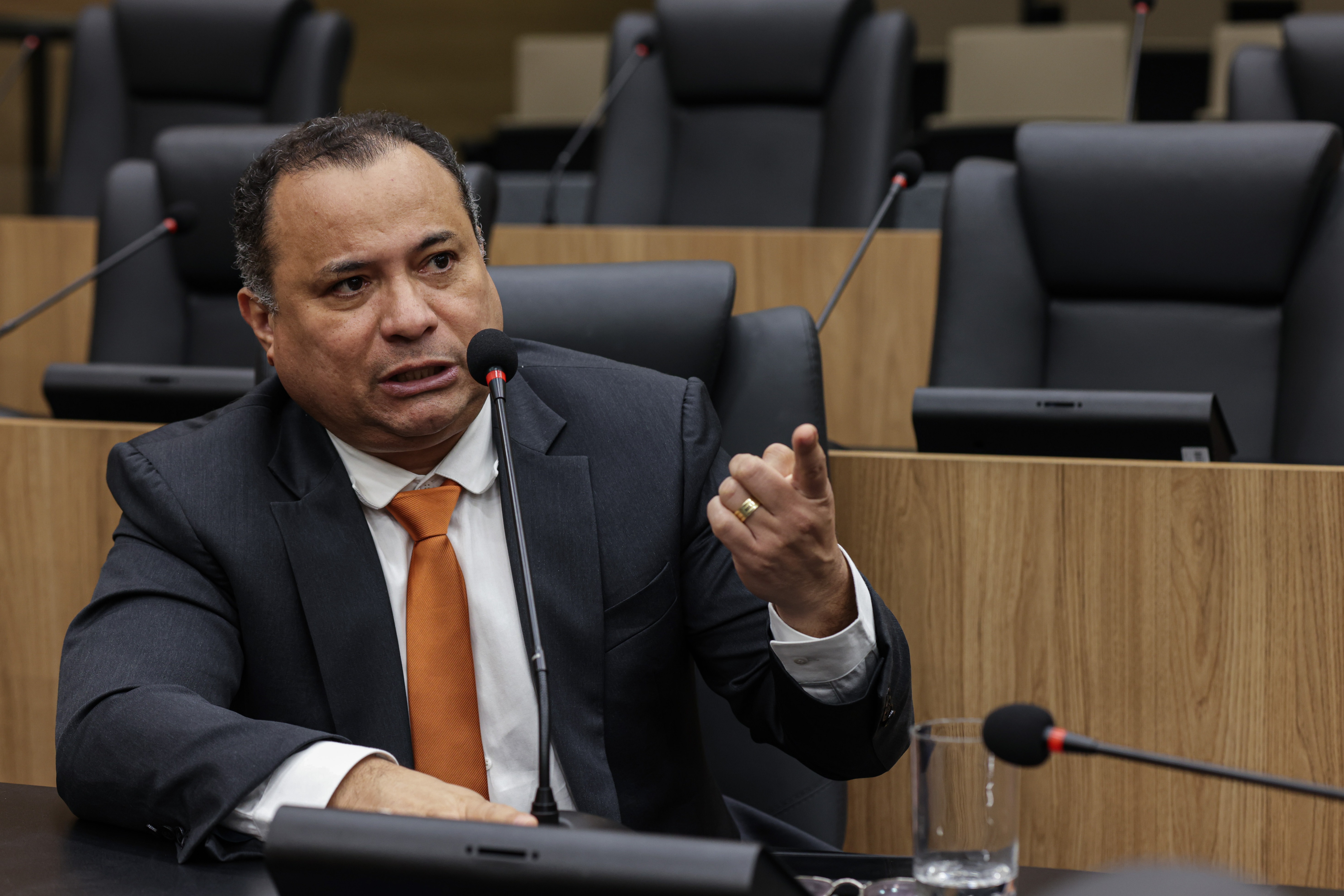 Acordo da PMT e Águas de Teresina repercute na Alepi