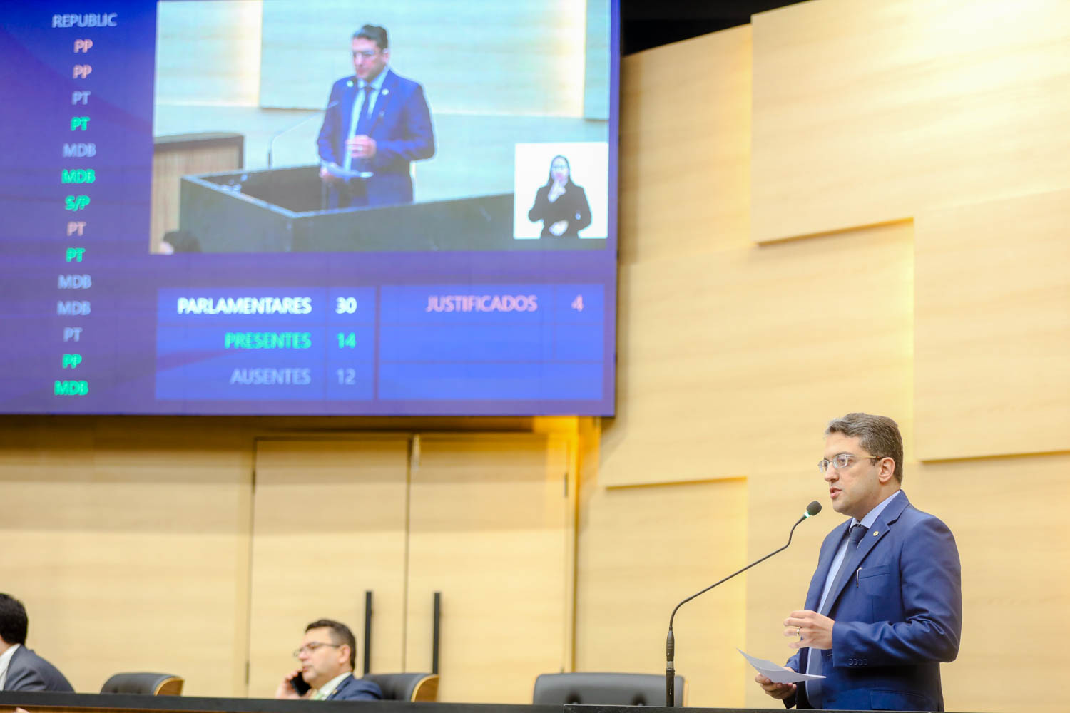 Aldo Gil critica aumento de impostos do Governo Federal