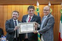 Alepi concede titulo de cidadão piauiense ao carnavalesco pernambucano José Alexandre Sá de Oliveira Alepi concede titulo de cidadão piauiense ao carnavalesco pernambucano José Alexandre Sá de Oliveira
