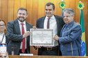 Alepi entrega título de cidadão piauiense ao capixaba Jonathas de Vargas Mendes Alepi entrega título de cidadão piauiense ao capixaba Jonathas de Vargas Mendes