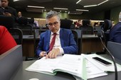 Alepi recebe projeto do Governo de reajuste aos professores da educação básica