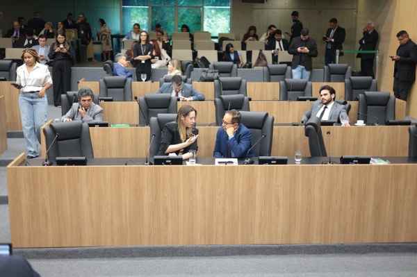 Alepi recebe projeto para combate à adultização e sexualização de crianças