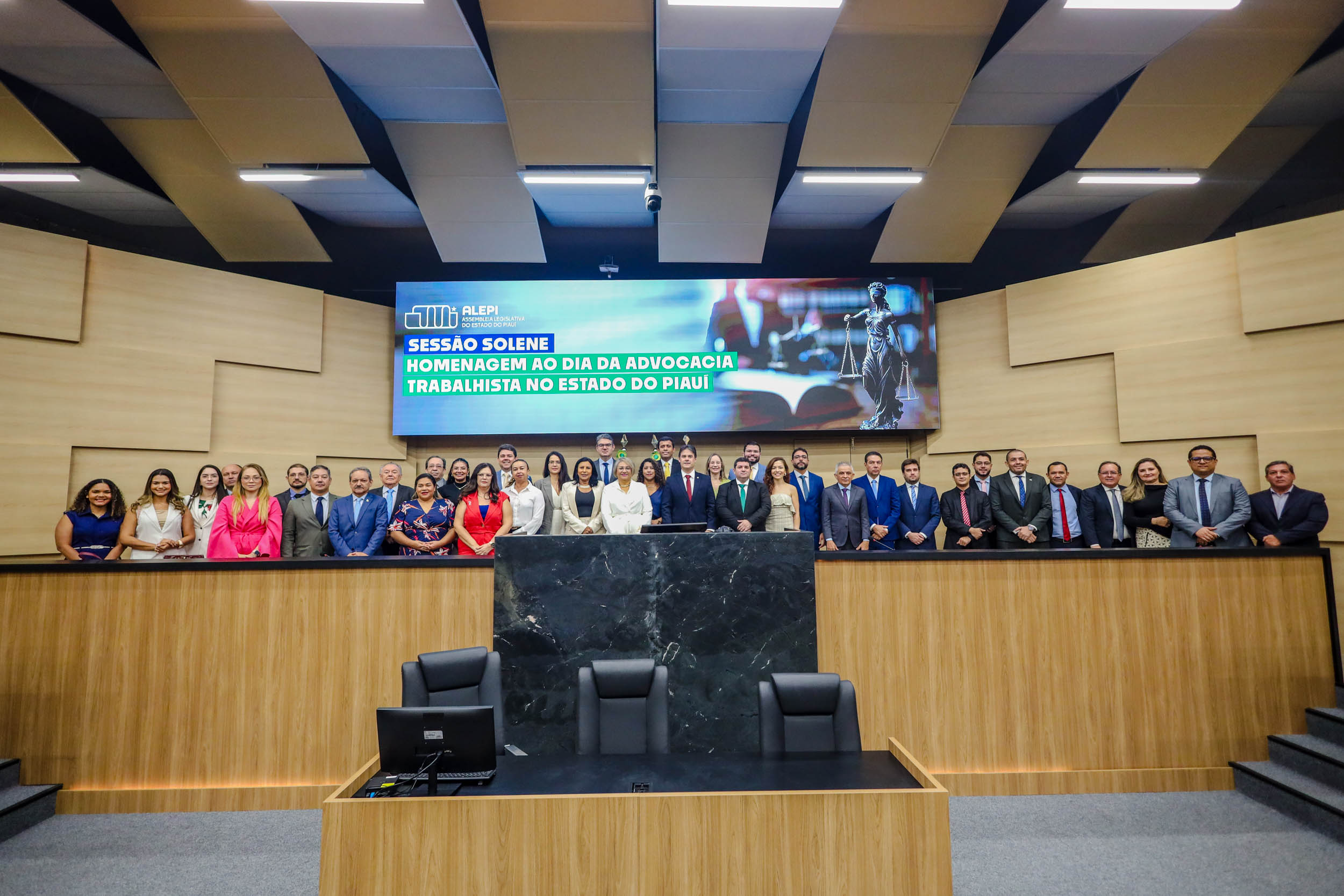Assembléia Legislativa celebra o Dia da Advocacia Trabalhista em sessão solene