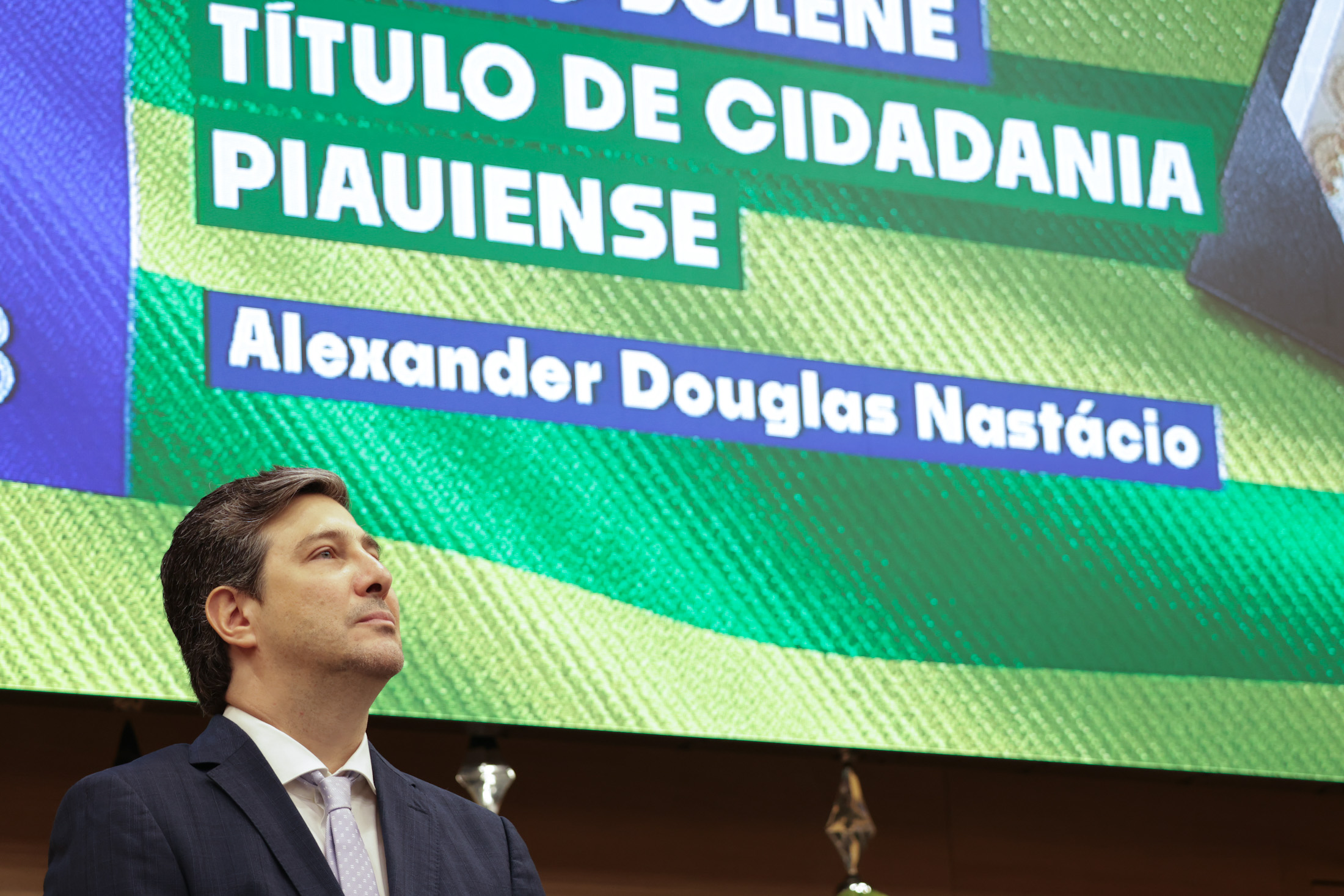  Assembléia Legislativa presta homenagem a publicitário    