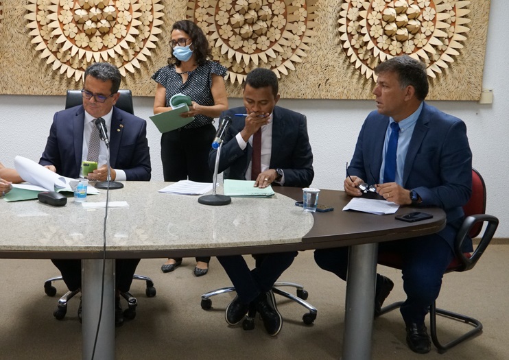  CCJ aprova autorização para operação de crédito junto ao Bird
