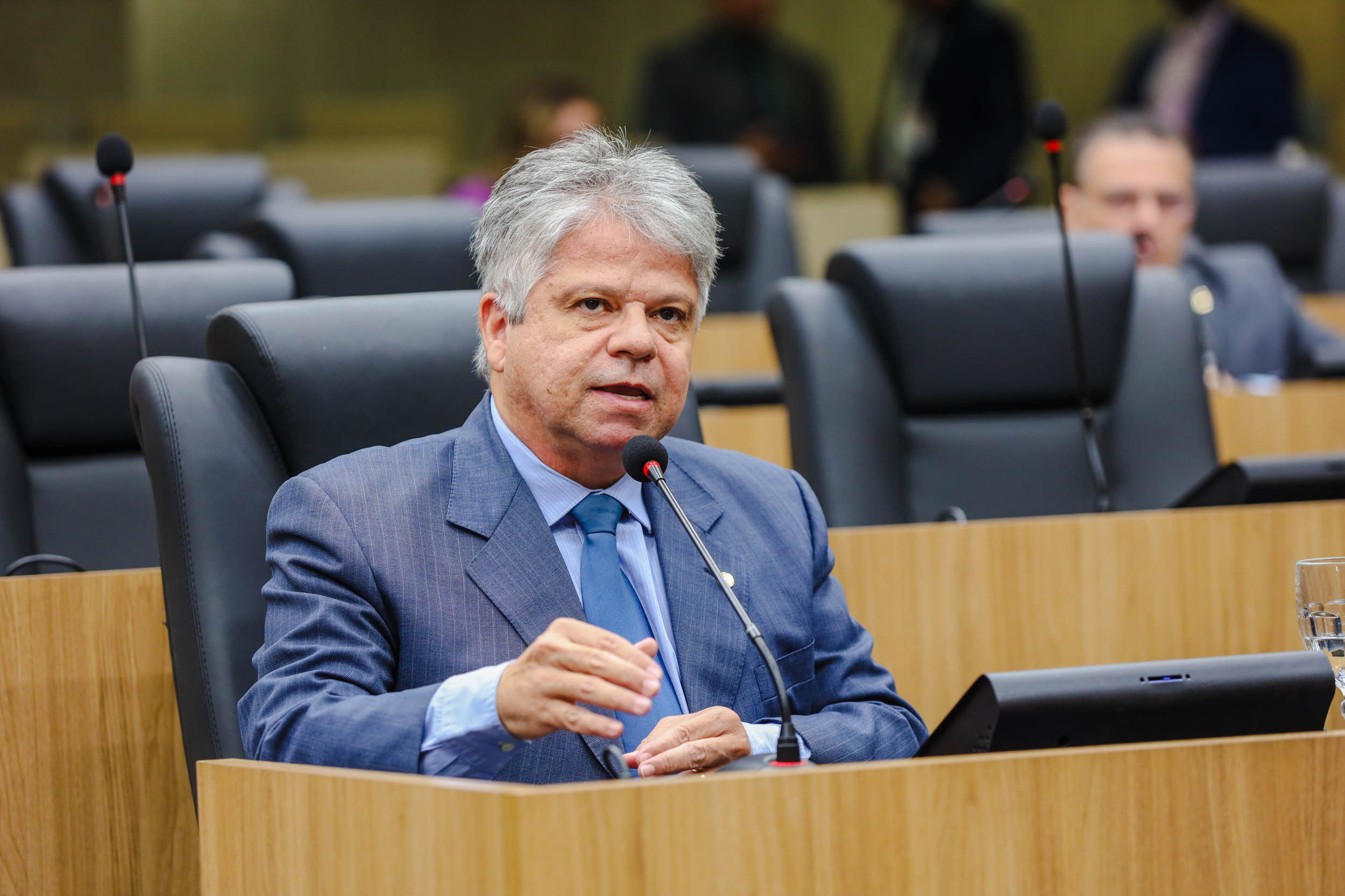 Ciro Nogueira é parabenizado em discurso no Plenário