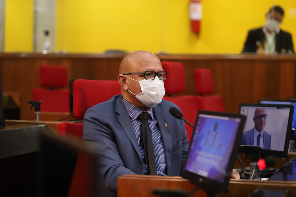 Deputado pede investigação sobre manipulação de pesquisas eleitorais