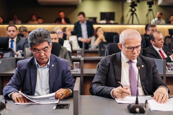 Deputados demandam recursos para combate à mortalidade materno-infantil em audiência   