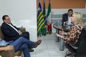 Deputados e Águas de Teresina se reúnem para tratar problemas da capital