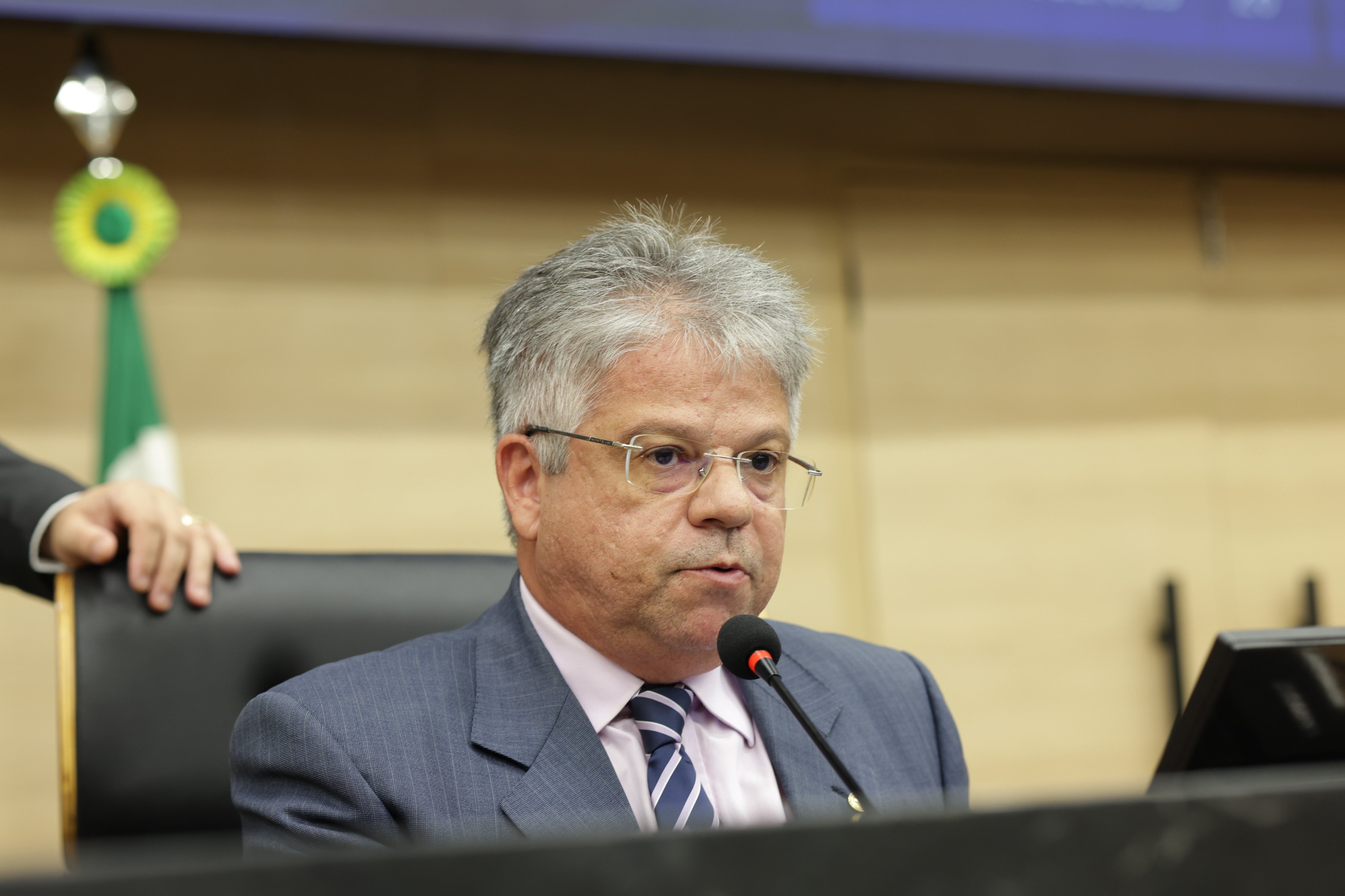 Deputados manifestam pesar pelo falecimento de personalidades piauienses