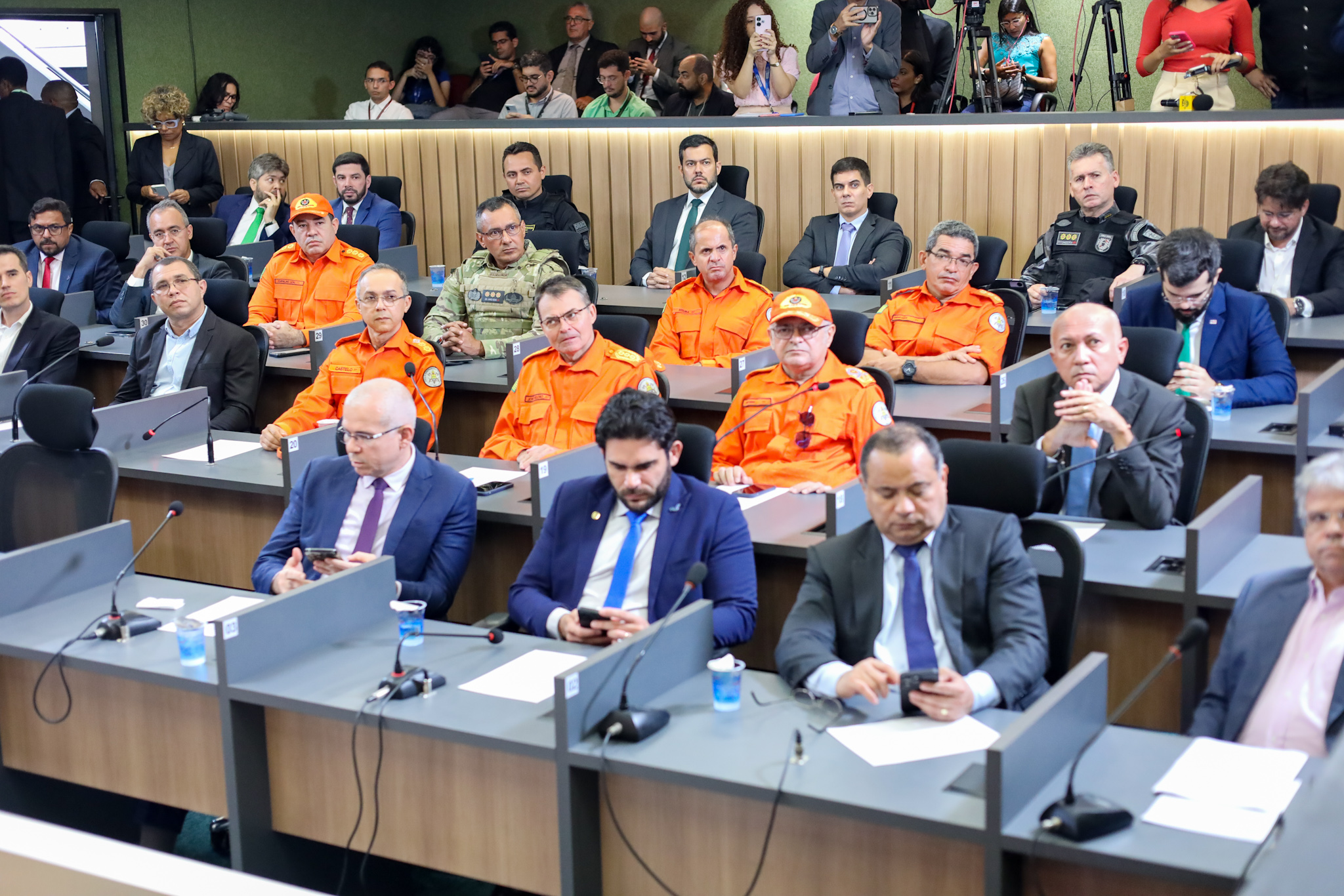 Deputados, Secretaria de Segurança e OAB discutem o Pacto pela Ordem