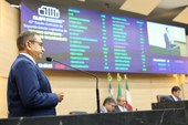 Dr. Hélio destaca investimentos de R$ 25 milhões em Parnaíba 